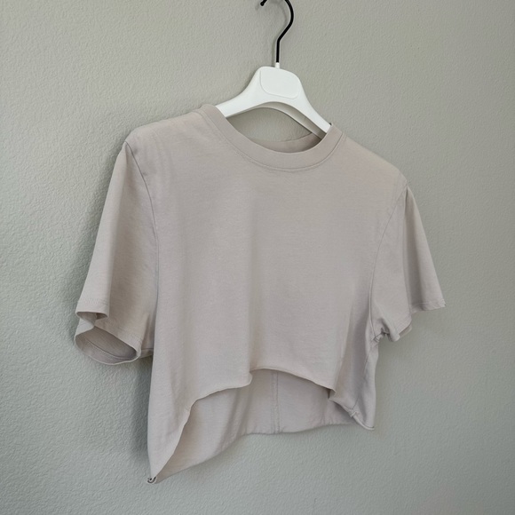 Fear of God FOG Essentials T-Shirt Cropped
Light Beige size S - Picture 8 of 8